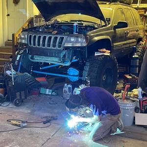 Meet your Posher, Jennings